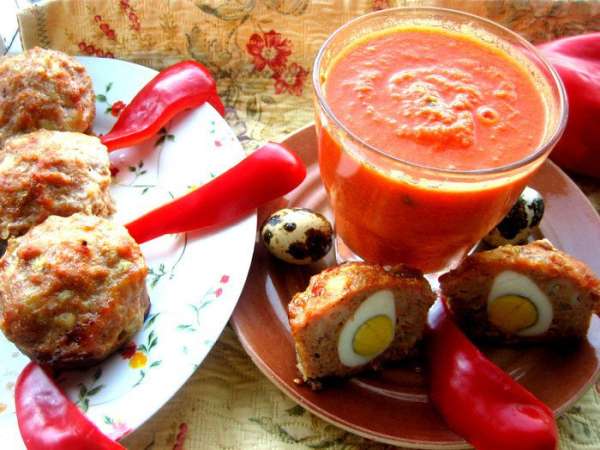 Подаём с домашним томатным соком! http://www.edimdoma.ru/retsepty/57679-domashniy-tomatnyy-sok