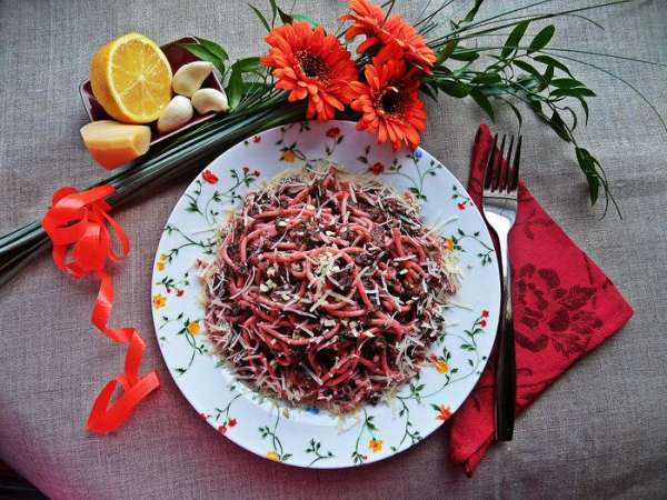 Очень вкусно, слегка пикантно получилось) Очень вкусно, слегка пикантно получилось)
