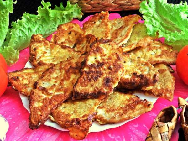 У меня нажарилось 16 ломтиков. Хорошая, ароматная закусочка получилась!