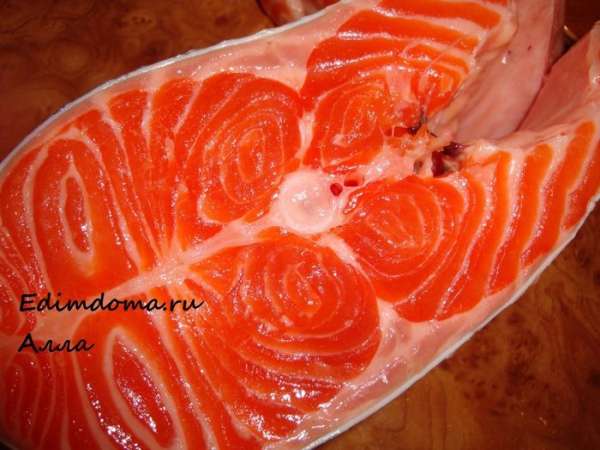 Обработать рыбку, как в этом рецепте http://www.edimdoma.ru/recipes/31601.