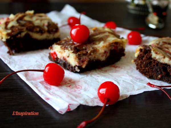 А еще на днях я пекла эти вкуснейшие мраморные брауни от Оли Мурзеньки!! очень вкусные,очень!!!! http://www.edimdoma.ru/retsepty/51916-mramornyy-brauni-s-prosloykoy-iz-slivochnogo-syra-i-kokteylnoy-vishni А еще на днях я пекла эти вкуснейшие мраморные брауни от Оли Мурзеньки!! очень вкусные,очень!!!! http://www.edimdoma.ru/retsepty/51916-mramornyy-brauni-s-prosloykoy-iz-slivochnogo-syra-i-kokteylnoy-vishni