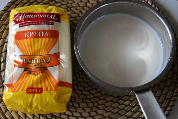 Смешать воду с молоком.