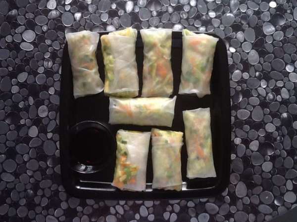 Макать в соевый соус и наслаждаться вкусом. Возможны варианты с обжариванием готовых блинчиков. Ну, а начинка - это ваша фантазия! Приятного аппетита! Макать в соевый соус и наслаждаться вкусом. Возможны варианты с обжариванием готовых блинчиков. Ну, а начинка - это ваша фантазия! Приятного аппетита!