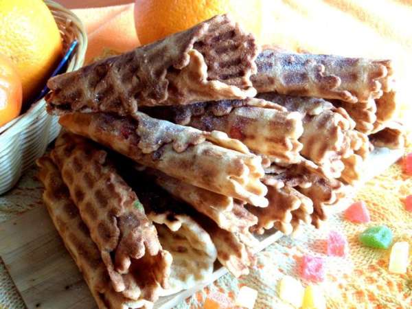 Цукаты можно любые или заменить кусочками сухофруктов.