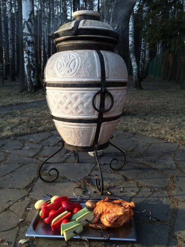 Овощи моем, режем, как кому нравится, картофель не режем. Овощи не солим!
Насаживаем на шампуры фазана и овощи. Овощи моем, режем, как кому нравится, картофель не режем. Овощи не солим!
Насаживаем на шампуры фазана и овощи.