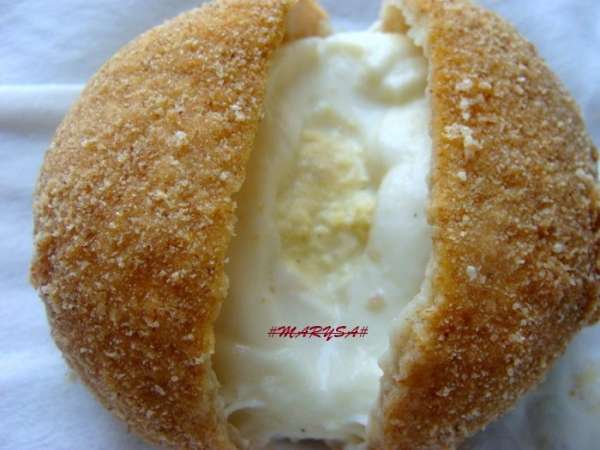 Если передержать, то сыр внутри начнет плавиться.
Тоже очень вкусно, не вкусно тут просто быть не может:) Если передержать, то сыр внутри начнет плавиться.
Тоже очень вкусно, не вкусно тут просто быть не может:)
