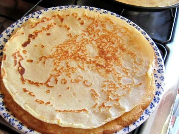 У меня получилось 20 шт вкусных румяных блинчиков. У меня получилось 20 шт вкусных румяных блинчиков.