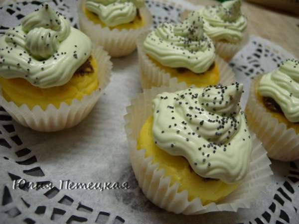 Посыпать маком (по желанию). 