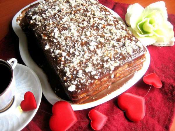 И отрезаем мягкий,пропитанный тортик к утреннему кофе))) Быстро,вкусно и духовку включать не надо!!! И отрезаем мягкий,пропитанный тортик к утреннему кофе))) Быстро,вкусно и духовку включать не надо!!!