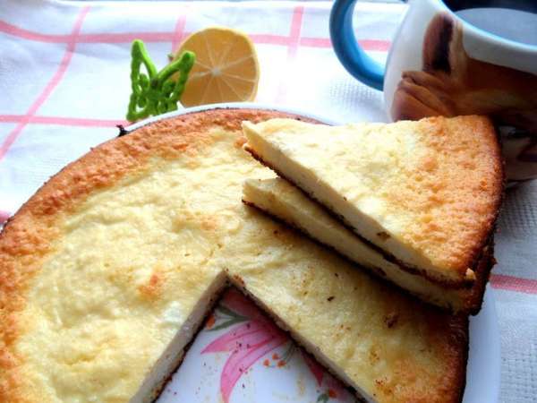 А ещё в выходные я пекла быструю ватрушку от Танюшки (Hilda)...  http://www.edimdoma.ru/retsepty/63288-vatrushka Изумительный результат  с хрустящей корочкой и нежной серединкой! 