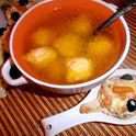 А это предыдущий вариант супа без риса, но тоже очень вкусный))) http://www.edimdoma.ru/retsepty/50076-bulon-posleprazdnichnyy-s-syrnymi-kletskami