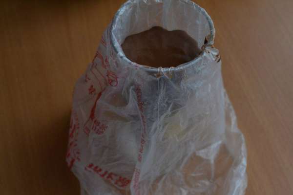 На этом этапе добавим растительное масло, чтобы тесто не пригорало.
1/3 теста смешиваем с какао. Получаем 2 теста: белое и шоколадное)
Я перелила шоколадное тесто в кондитерский мешок для удобства) На этом этапе добавим растительное масло, чтобы тесто не пригорало.
1/3 теста смешиваем с какао. Получаем 2 теста: белое и шоколадное)
Я перелила шоколадное тесто в кондитерский мешок для удобства)