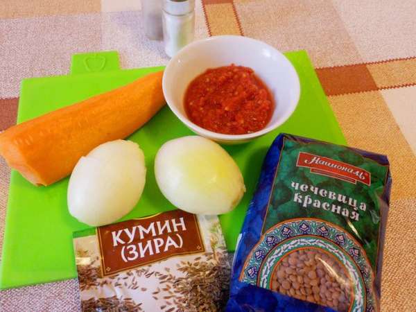 Вот такой простой, доступный и немногочисленный набор продуктов для приготовления супа-пюре из чечевицы. Вот такой простой, доступный и немногочисленный набор продуктов для приготовления супа-пюре из чечевицы.