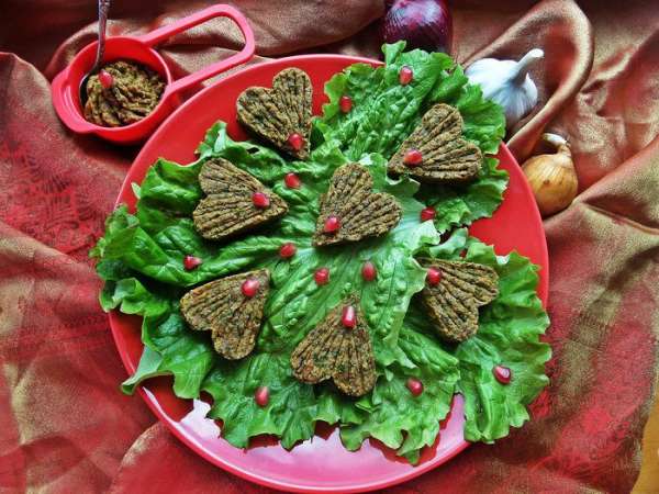 Очень вкусно, проверено не раз. Особенно на подсушенном в тостере хлебушке!