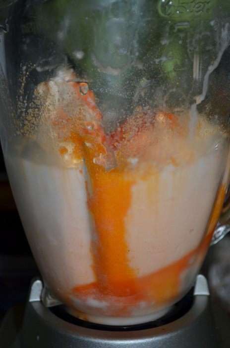 Взбить мороженое, порошок со вкусовым желе , молоко. Взбить мороженое, порошок со вкусовым желе , молоко.