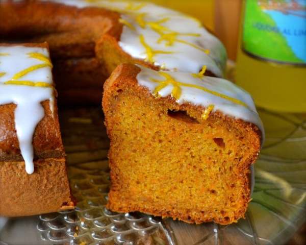 Морковный кекс с лимончелло - на итальянский манер - готов!!! Можно отрезать кусочек и наслаждаться!!! ))) Морковный кекс с лимончелло - на итальянский манер - готов!!! Можно отрезать кусочек и наслаждаться!!! )))